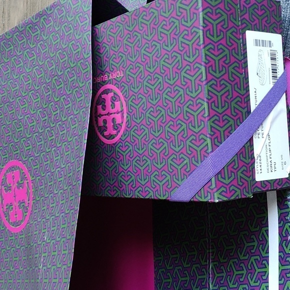 TORY BURCH Shoe and Gift Bag SET - Picture 12 of 12